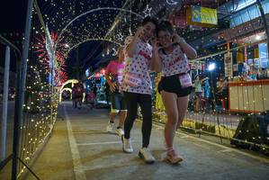 BIB: 18037, 1802
                            <button type="button" onclick="openModal(24676957)" class="btn btn-primary btn-sm float-right btn-popup" data-toggle="modal" data-target=".modal-high-quality">
                        <i class="fas fa-shopping-cart"></i> Add to Cart
                    </button>
                                            <button type="button" onclick="isThisMe(24676957, true)" class="btn btn-success btn-sm float-right btn-popup btn-isme hidden" data-toggle="tooltip" data-placement="bottom" title="นี่คือรูปของคุณใช่ไหม คลิกที่นี่เพื่อเอาเข้าอัลบั้ม">
                        <i class="fas fa-plus"></i> Add to album
                    </button>
                    <button type="button" onclick="isThisMe(24676957, false)" class="btn btn-warning btn-sm float-right btn-popup btn-isnotme hidden">
                        <i class="fas fa-ban"></i> Remove from album
                    </button>